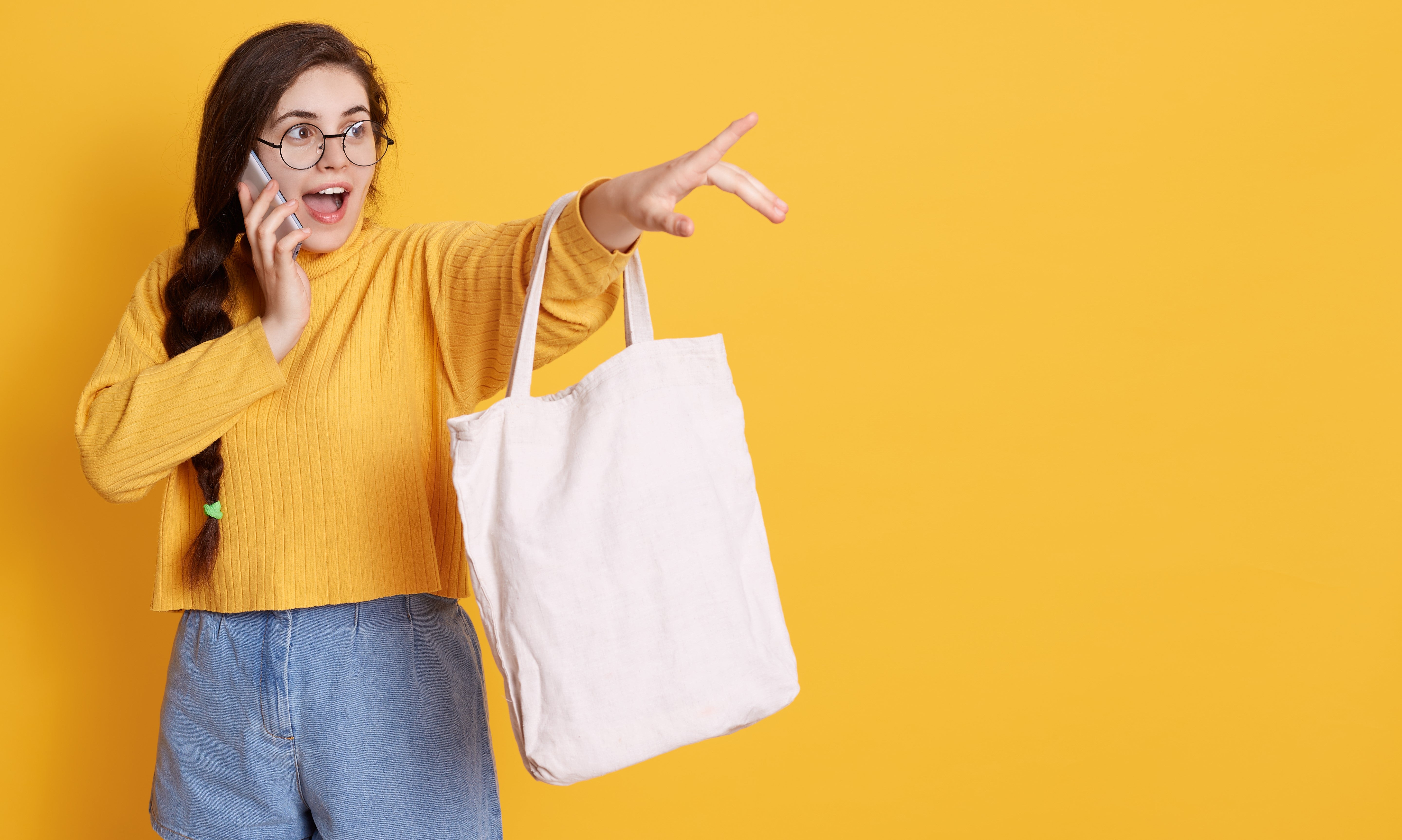 Tote Bags for Women: Smart Choice for Work & University
